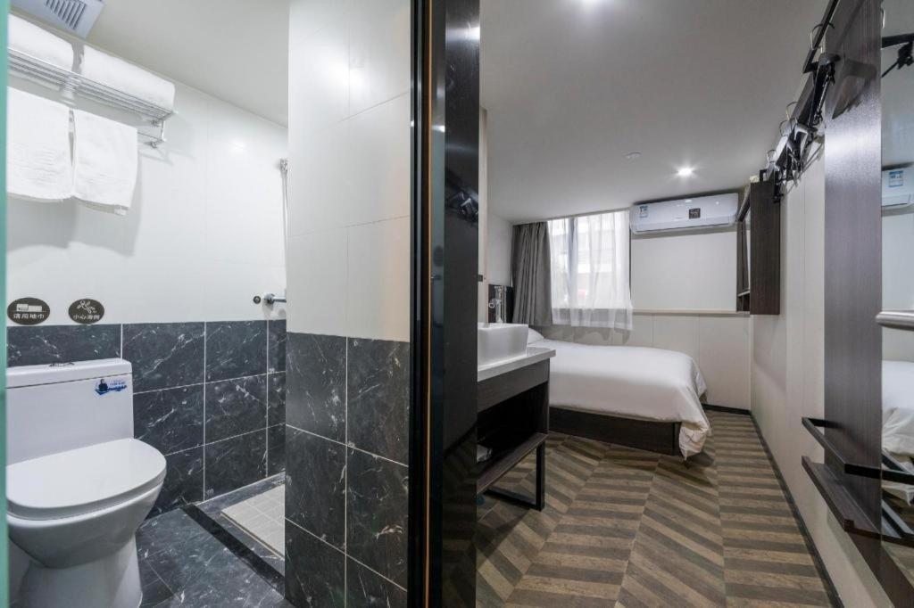 Hi Pujian Road Hotel
